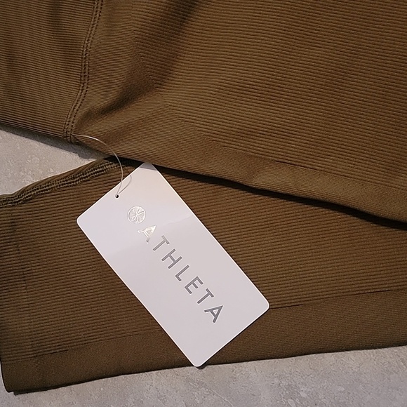 Aurora Seamless Tight XL. Olive. NWT. Ribbed - Picture 8 of 12
